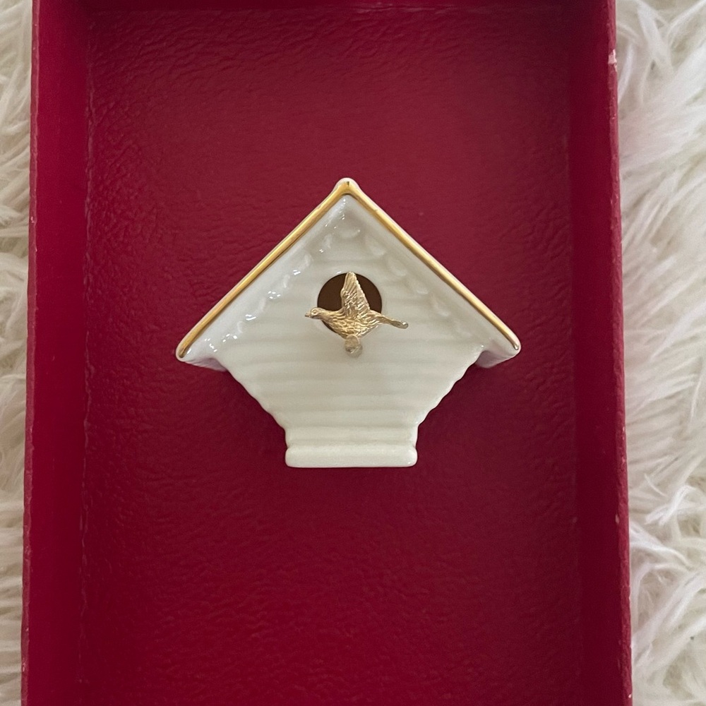 Lenox White and Gold Birdhouse ornament
